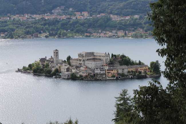 Isola di OrtaSanGiulio copia