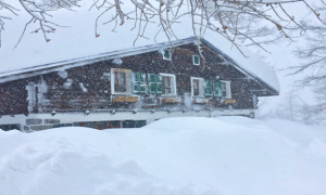 macugnaga rifugio neve