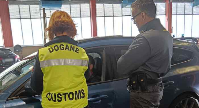 Drogen, Luxusgüter und 55.000 Euro beschlagnahmt