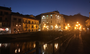 omegna lungo lago notte