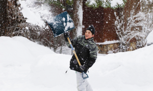 pala neve ragazzo