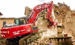 vigili fuoco terremoto scavatore