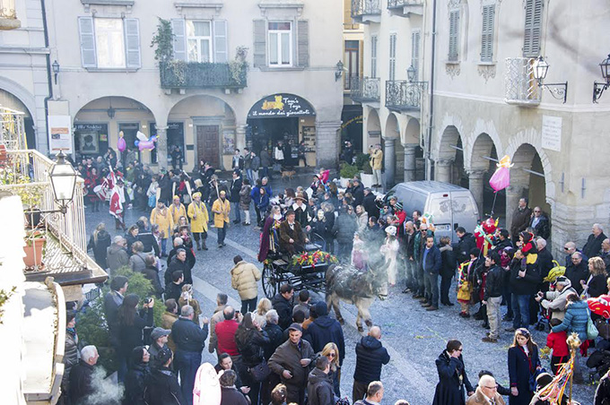 Streichen wir die Stadt ganz gelb! Hier das Programm der Fasnacht von Domodossola 2017