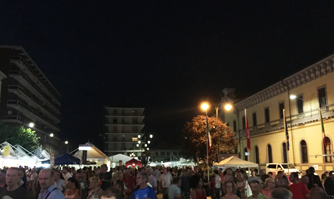 Das Ossola feiert den Monat Juni