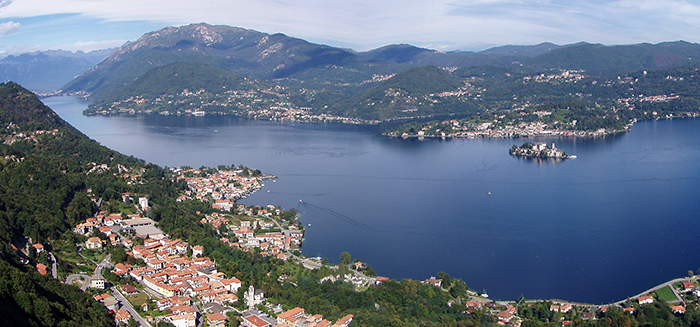 Der italienische Umweltfonds FAI zählt die "Orte des Herzens": in Piemont den Orta See und seinen Ökosystem 