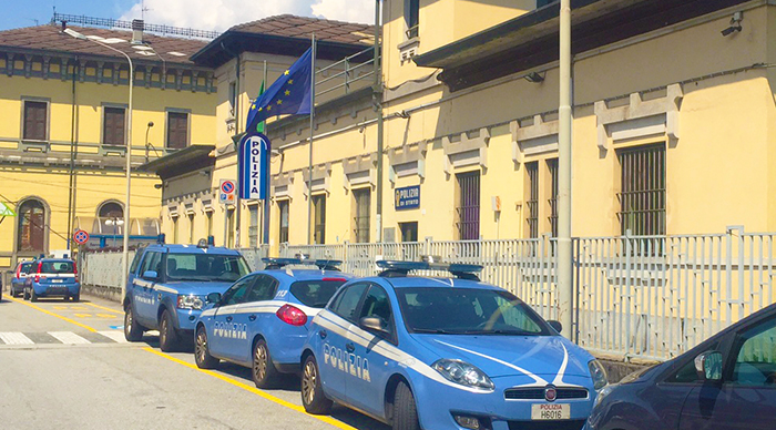 Über drei Kilo Droge in der Tasche, eine Frau wurde im Zug aus Basel verhaftet
