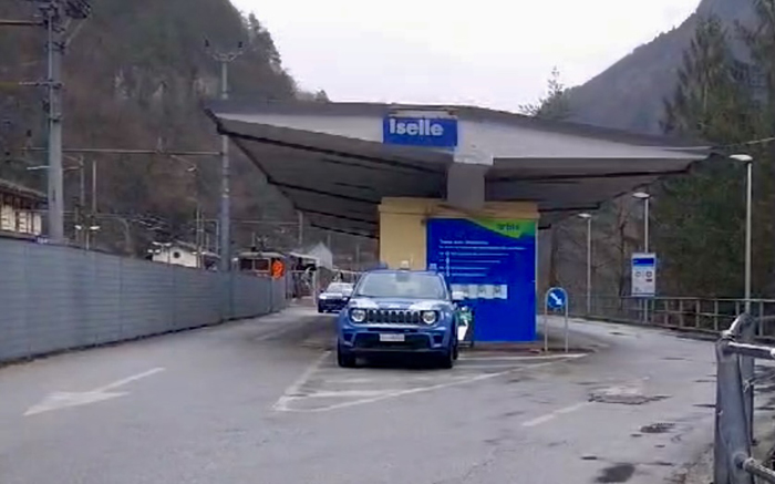 Geschlossener Simplonpass: Grosseinsatz der Autozüge BLS