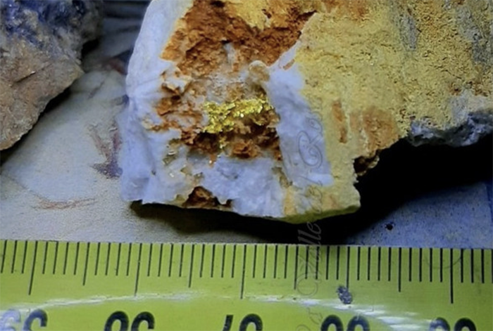 Macugnaga: Quarz und “Goldlocke”