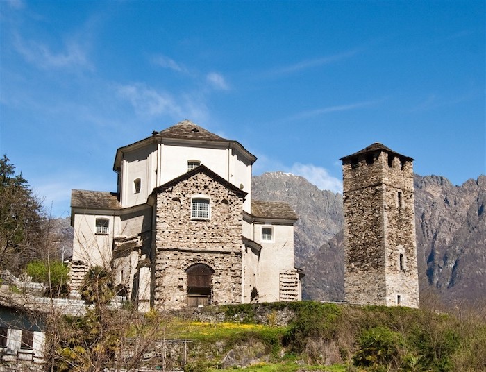 Die Wallfahrtskirch Madonna della Guardia in Ornavasso in die Top-Ten der beliebtesten Luoghi del Cuore (Orte des Herzen) im Piemont